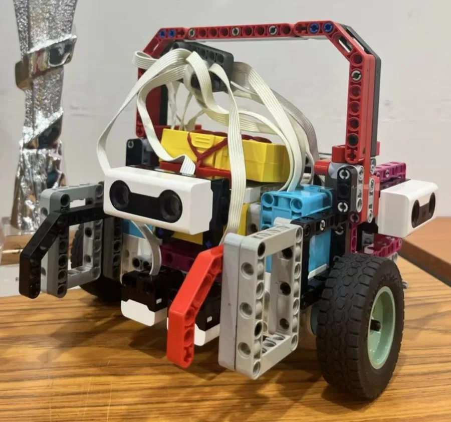 Mittens's robot