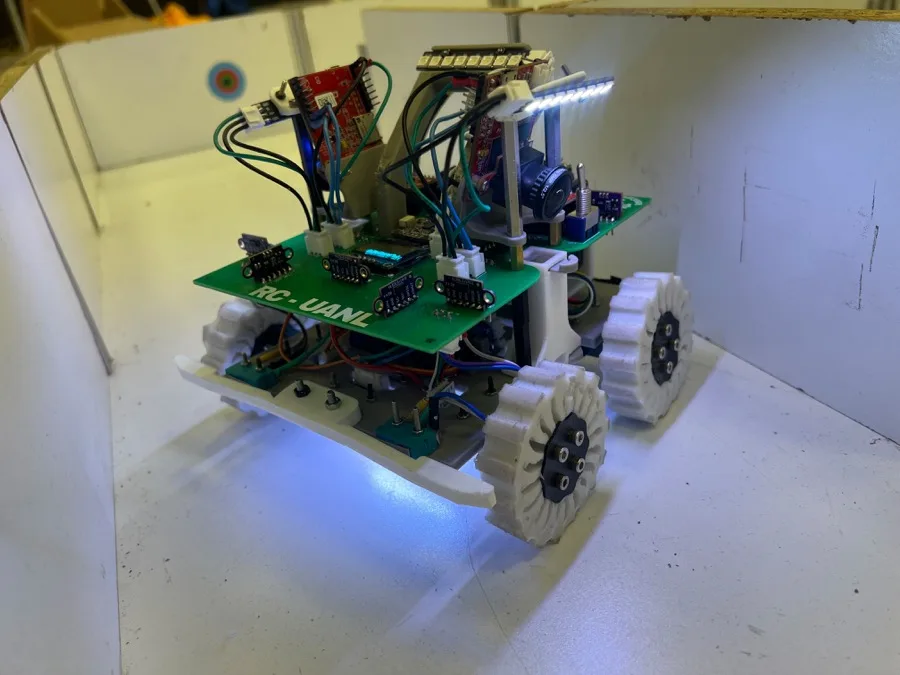 RC UANL's robot