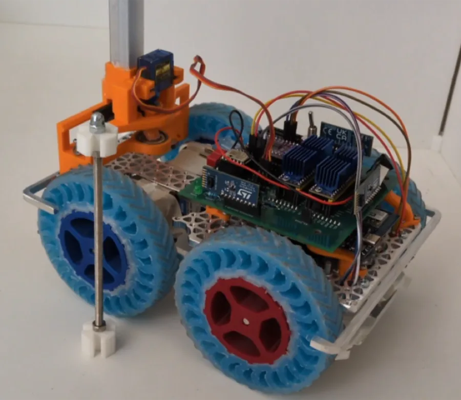 Tachyons's robot